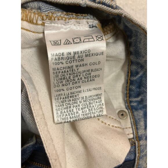 BDG Shorts 24 Waist Mom Jean Highrise - Picture 2 of 4